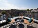 Balkon mit Stadtblick